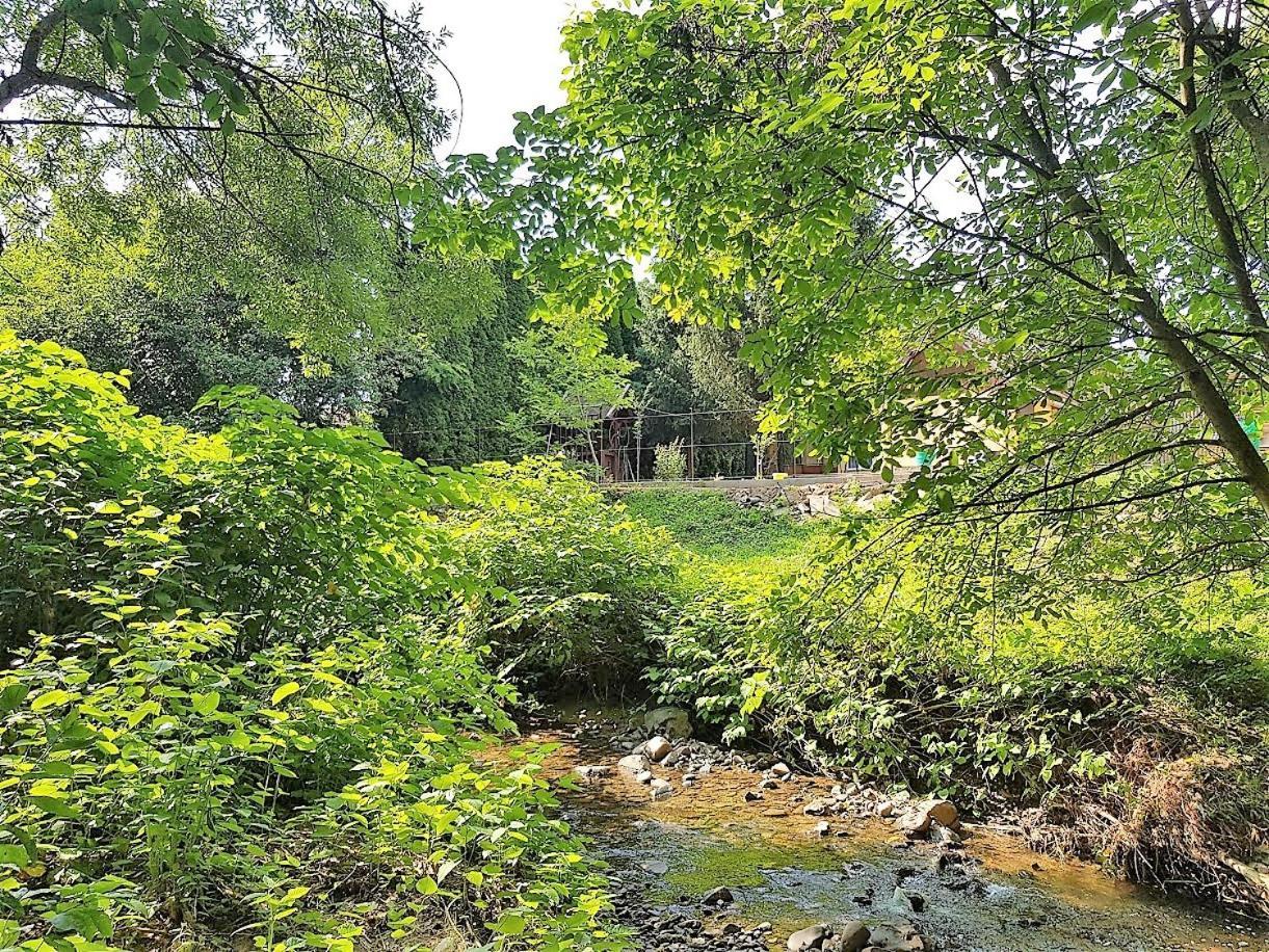 Muskátli Vendégház Ostello Parád Esterno foto